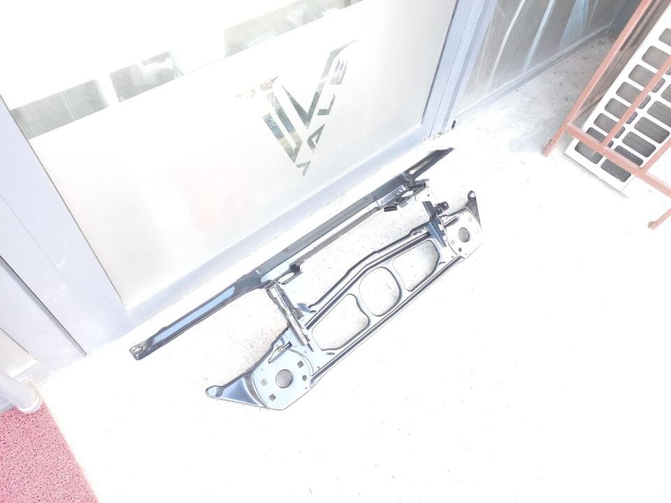 BMW 3 SERİSİ ÖN PANEL E46 YAN SANAYİ