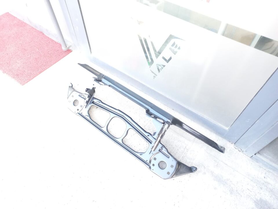 BMW 3 SERİSİ ÖN PANEL E46 YAN SANAYİ