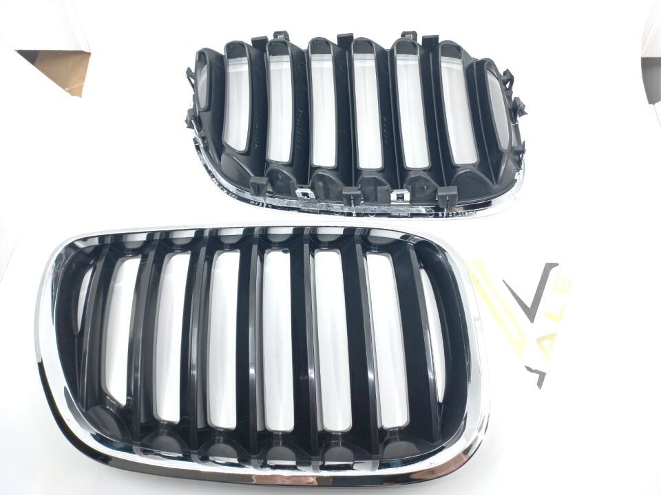 BMW X5 SERİSİ ÖN PANJUR BÖBREK TAKIMI R L DIŞI KROM İÇİ SİYAH E53.Y.M. YAN SANAYİ