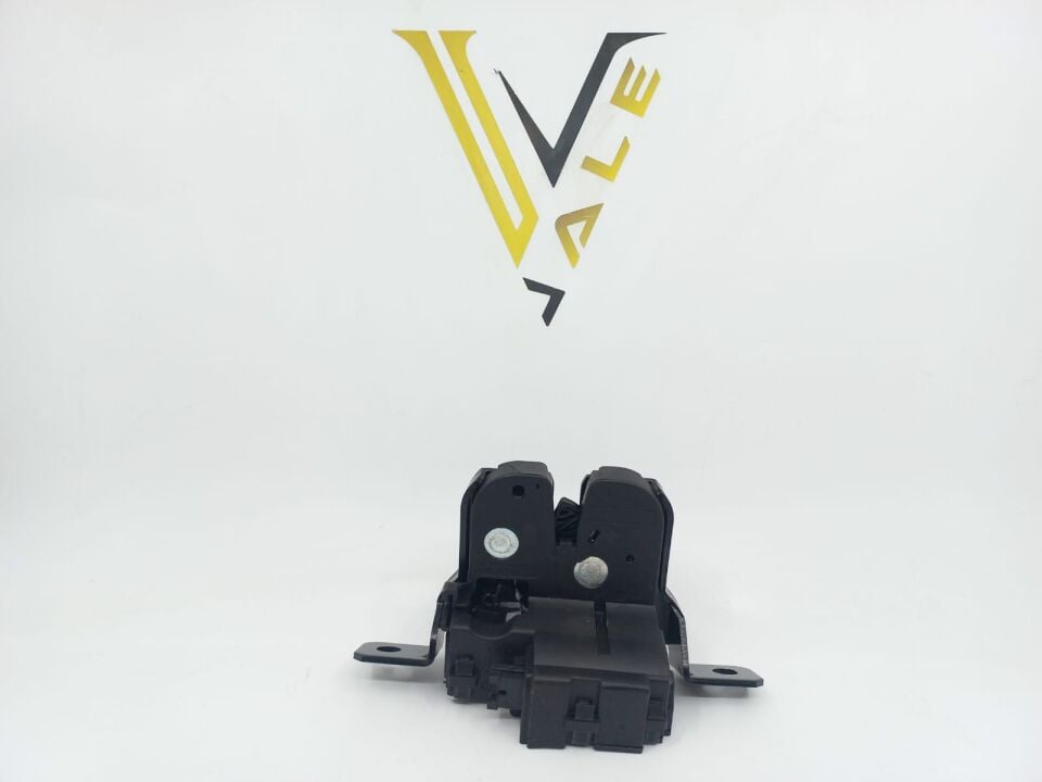 BMW 1 SERİSİ BAGAJ KİLİDİ F20.LCİ YAN SANAYİ