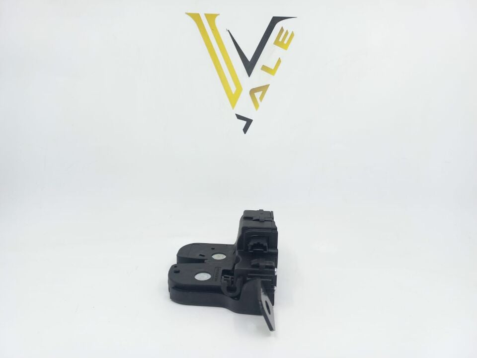 BMW 1 SERİSİ BAGAJ KİLİDİ F20.LCİ YAN SANAYİ