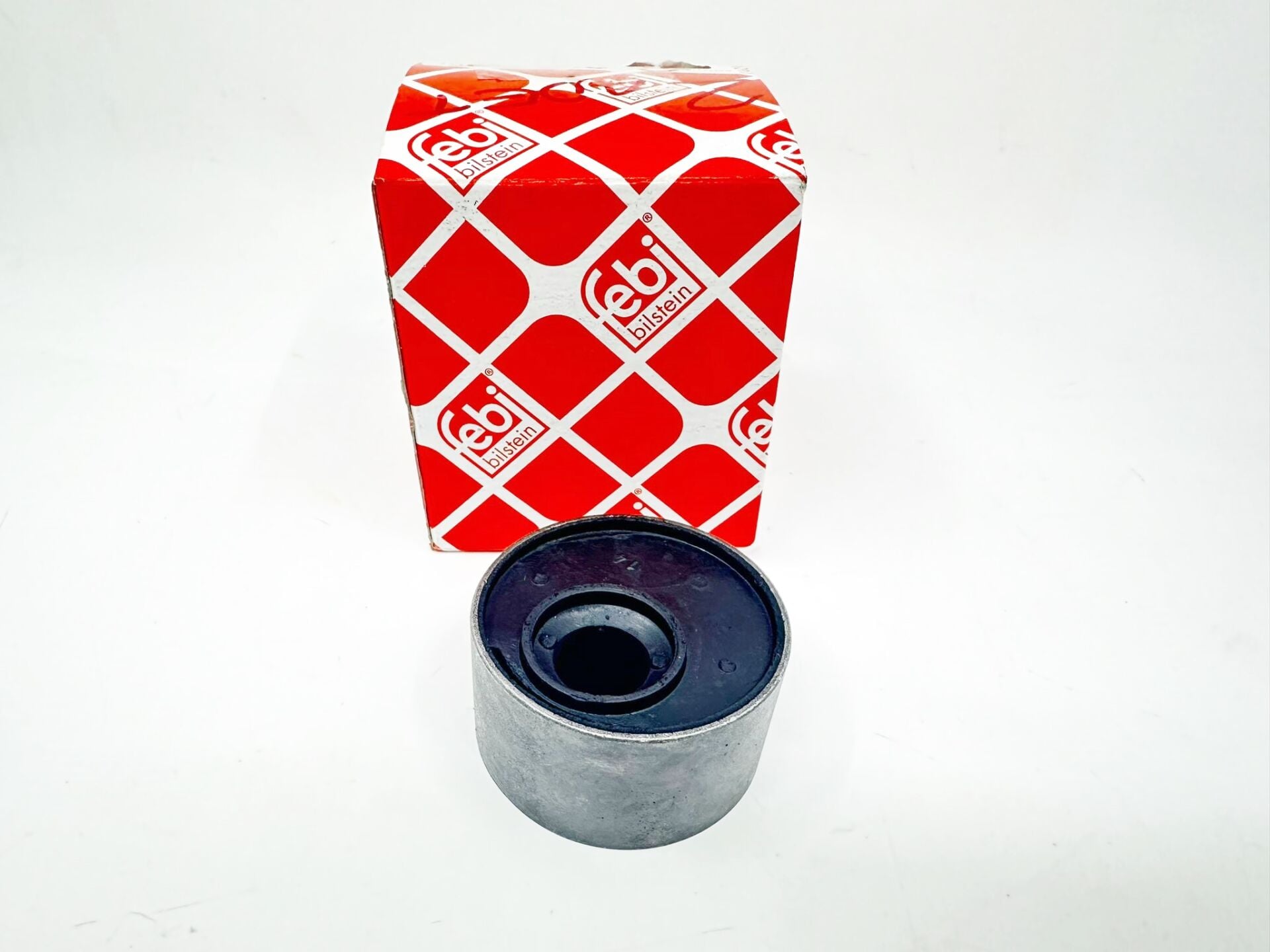 BMW 3 SERİSİ ÖN SALINCAK BURCU EKSENLİ E36.M3 FEBİ