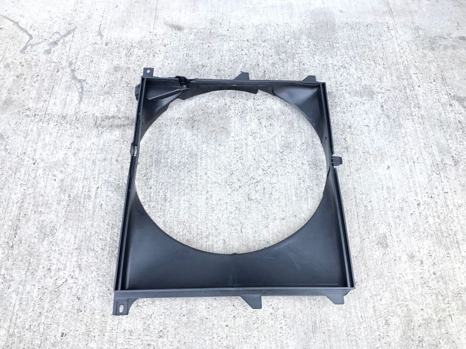 BMW 5 SERİSİ RADYATÖR DAVLUMBAZI E34.M50 YAN SANAYİ