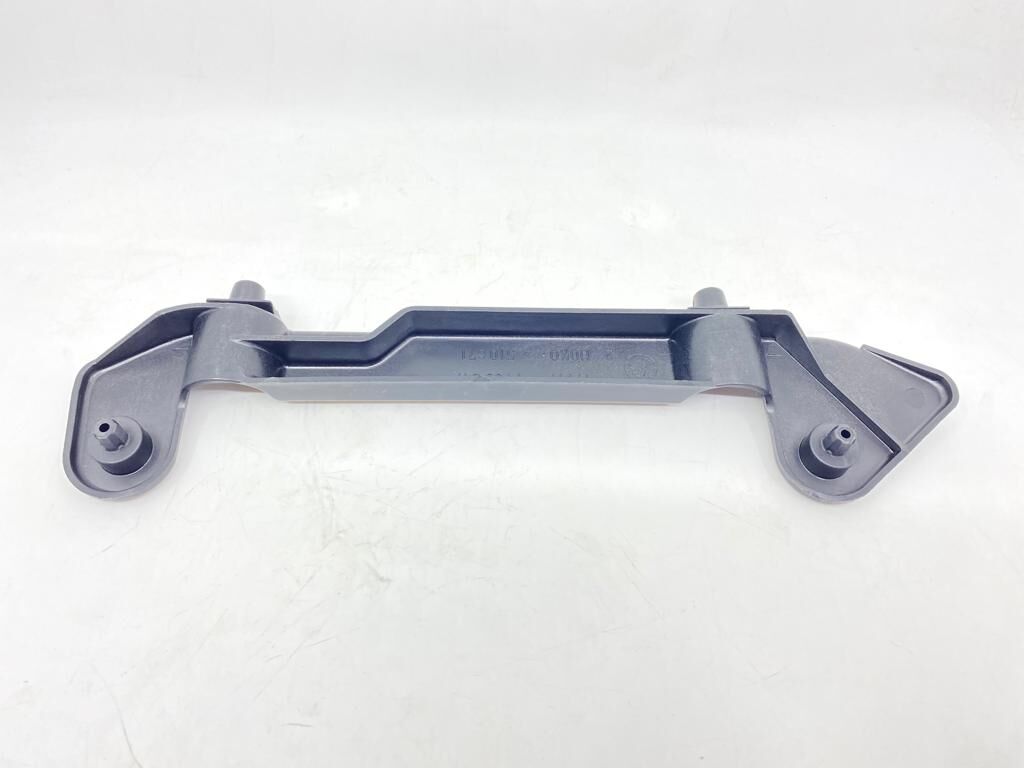 BMW 3 SERİSİ RADYATÖR ÜST TUTUCU BAGLANTI AYAĞI E30 ORJ