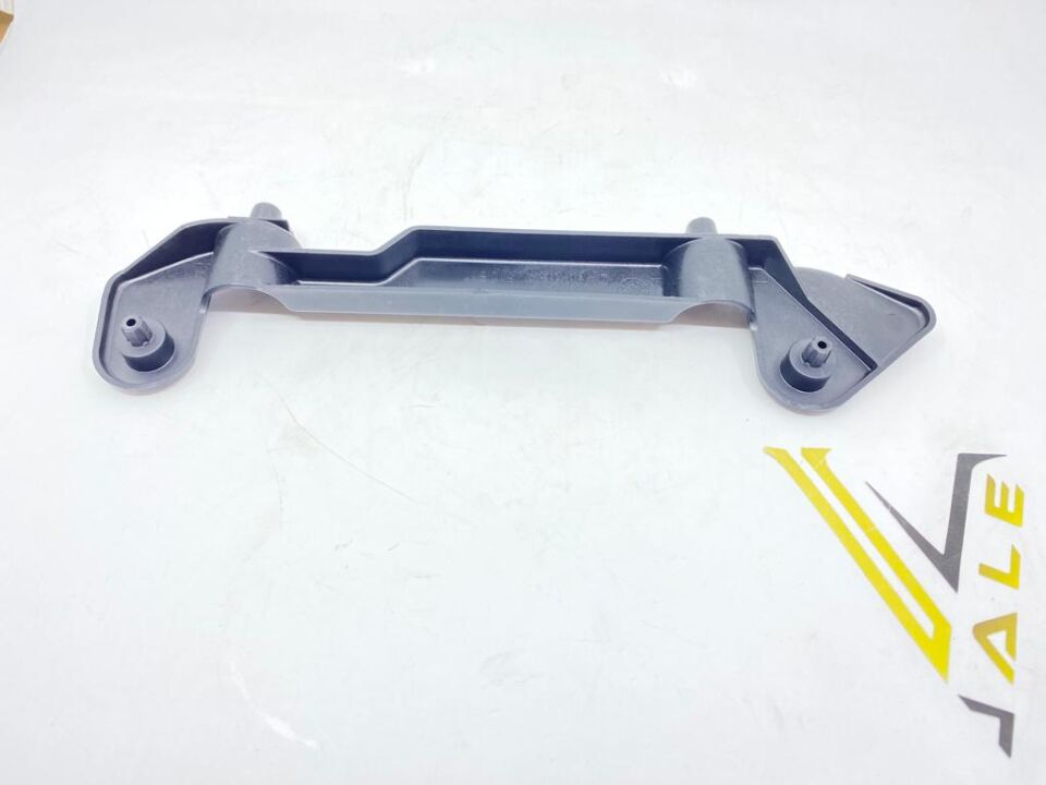 BMW 3 SERİSİ RADYATÖR ÜST TUTUCU BAGLANTI AYAĞI E30 ORJ