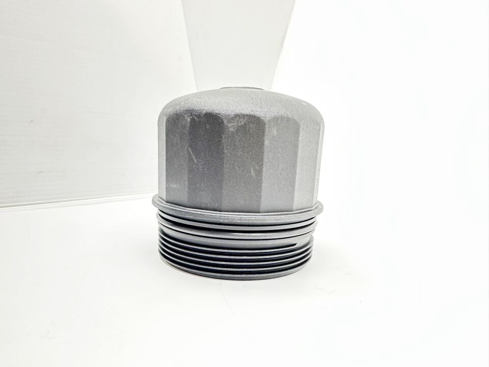 BMW 5 SERİSİ YAĞ FİLTRE KAPAĞI F10 YAN SANAYİ