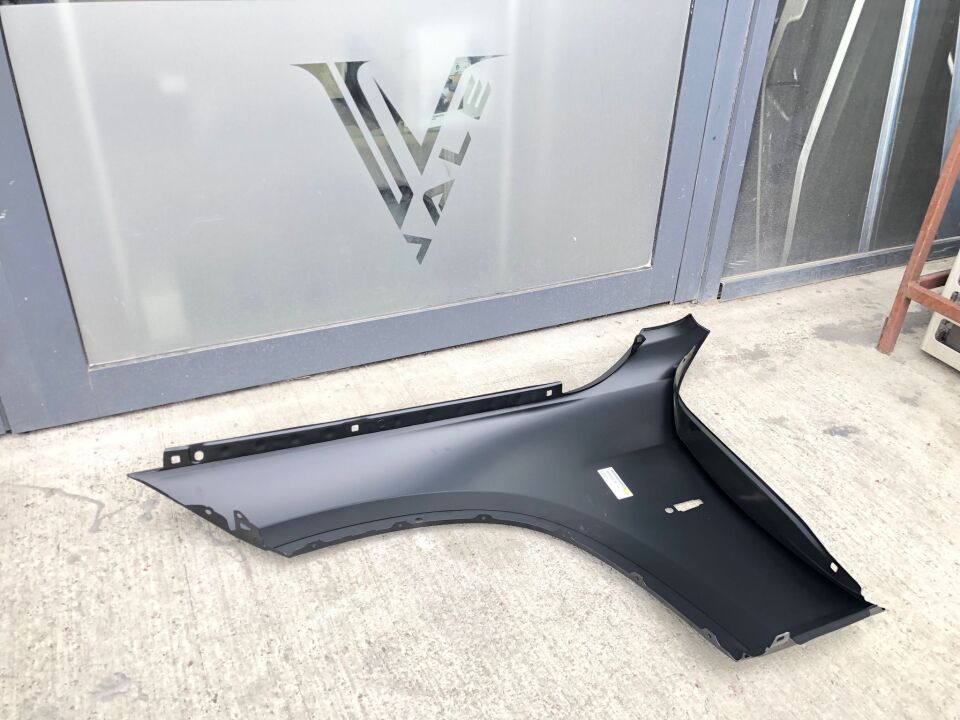 BMW X1 SERİSİ ÖN ÇAMURLUK - R - E84 YAN SANAYİ