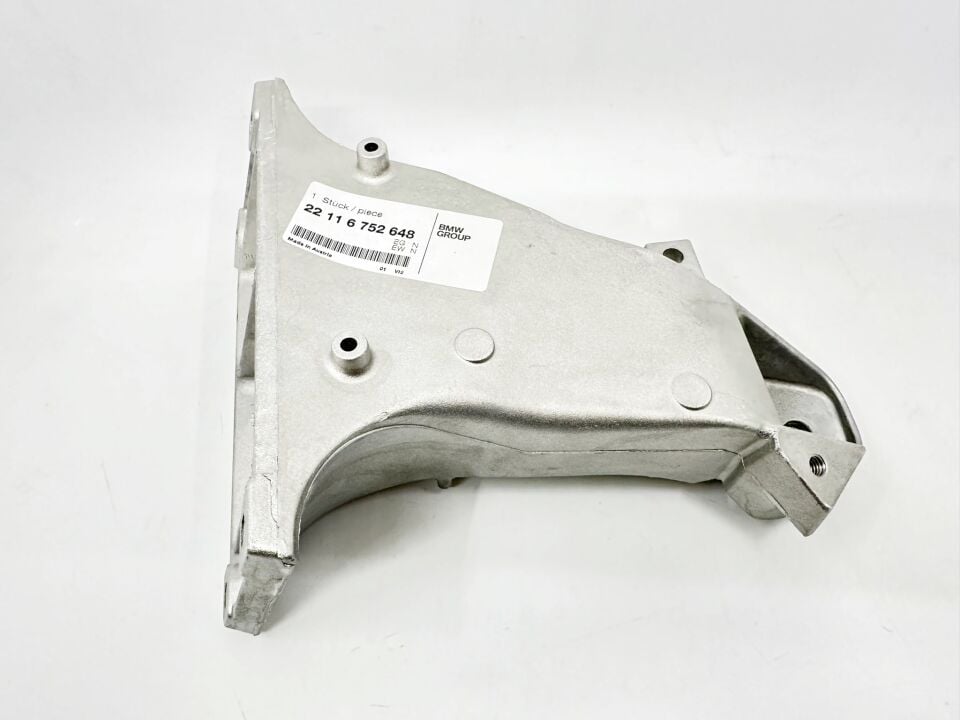 BMW 5 SERİSİ MOTOR KULAĞI - R - ALUMİNYUM E39 ORJİNAL