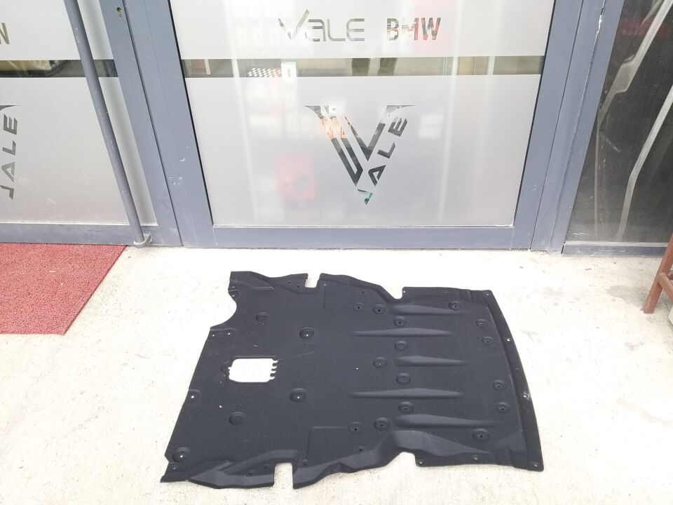 BMW 1-3 SERİSİ MOTOR ALT MUHAFAZA BAKALİTİ - KEÇE - F20.F30 YAN SANAYİ