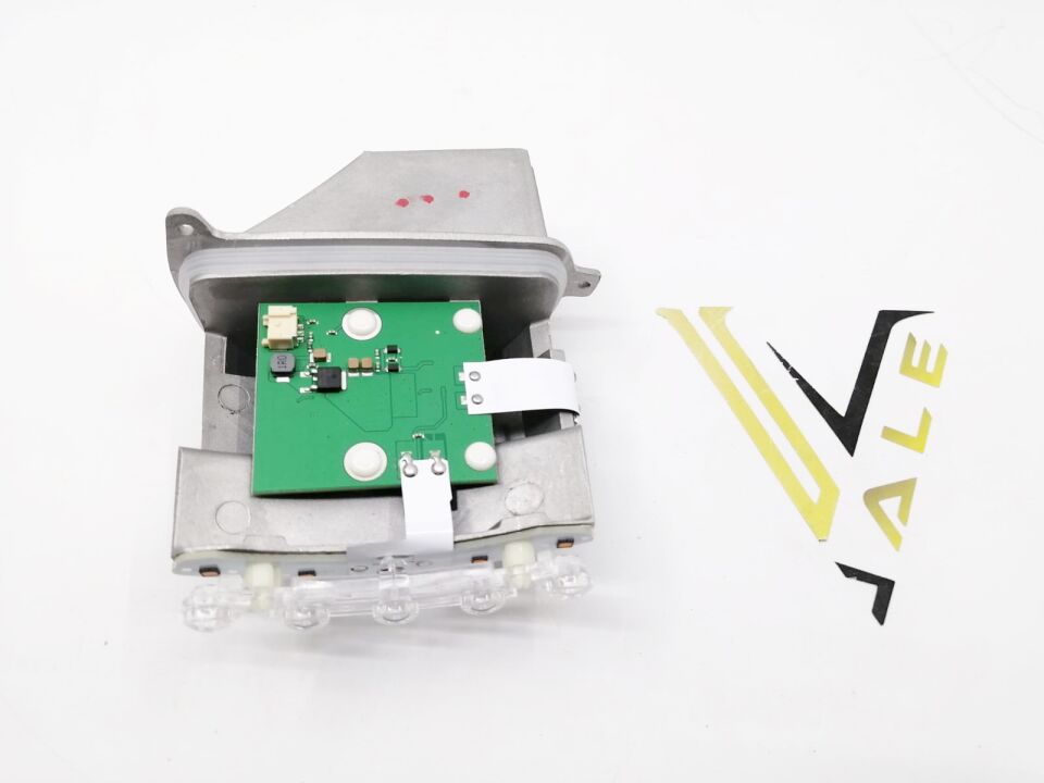 BMW 3 SERİSİ ÖN FAR SİNYALİ İÇİ LEDLİ - L - E90.LCI YAN SANAYİ