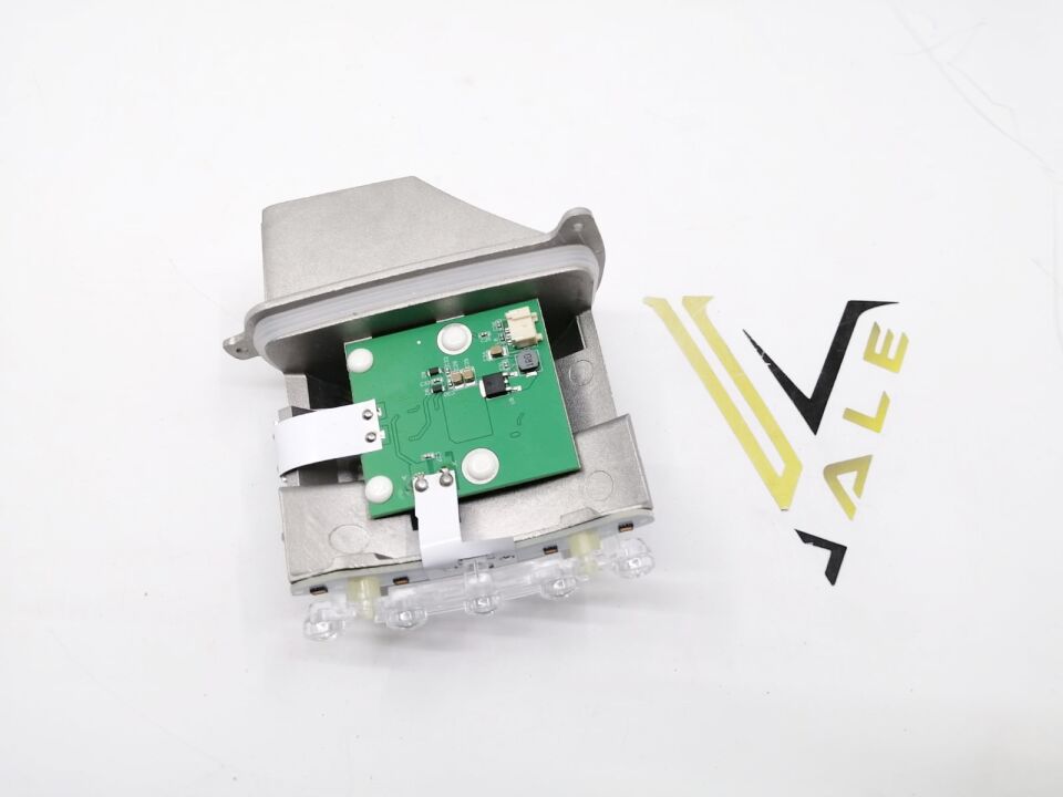 BMW 3 SERİSİ ÖN FAR SİNYALİ İÇİ LEDLİ - R - E90.LCI YAN SANAYİ