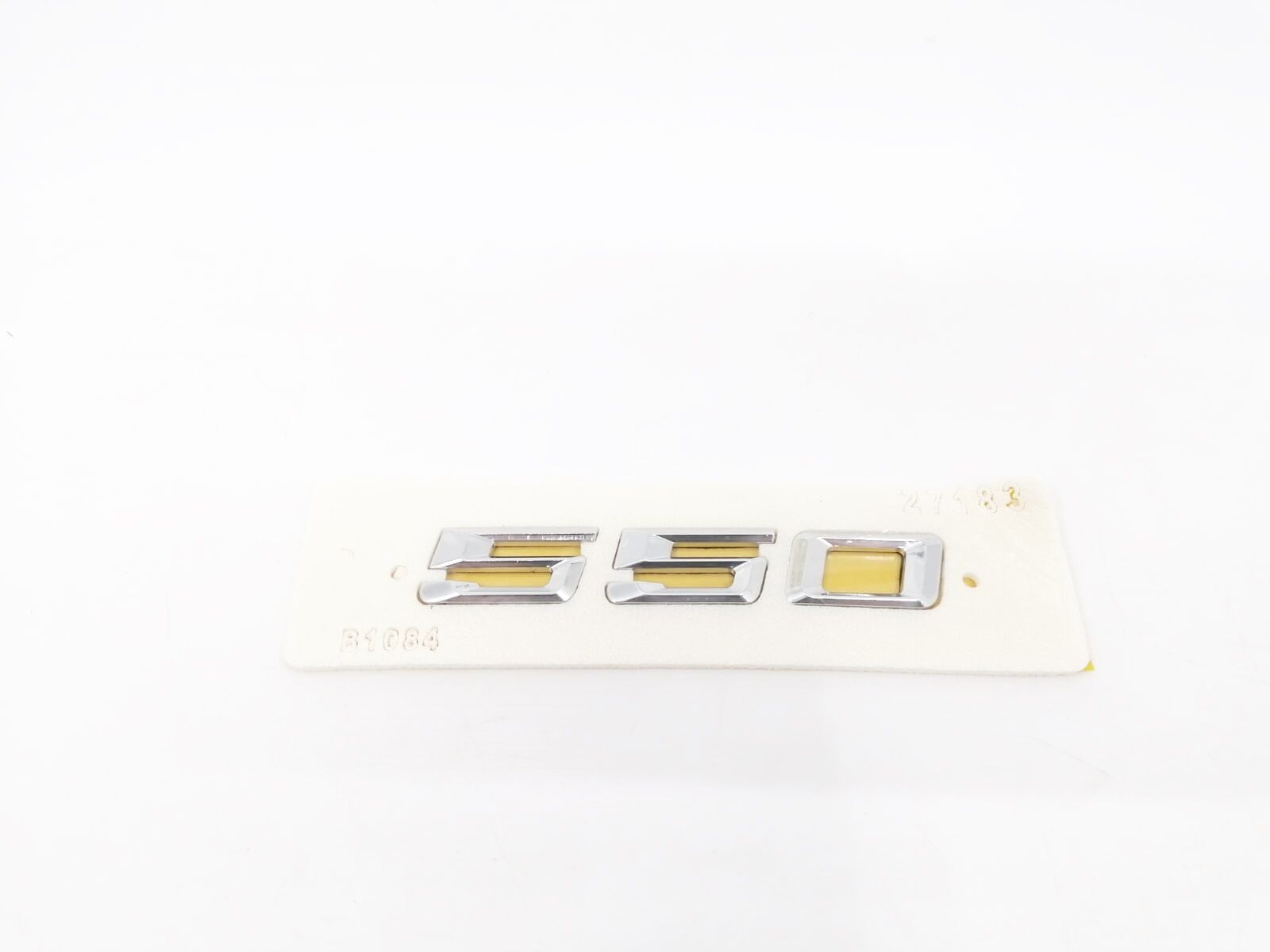 BMW 5 SERİSİ BAGAJ AMBLEM - 550 - YAZISI E34.E39.E60.F10.G30 YAN SANAYİ