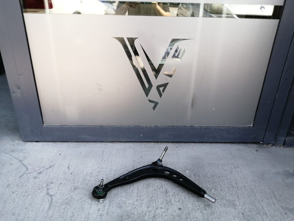 BMW 3 SERİSİ ÖN SALINCAK - L - E36 LEMFÖRDER