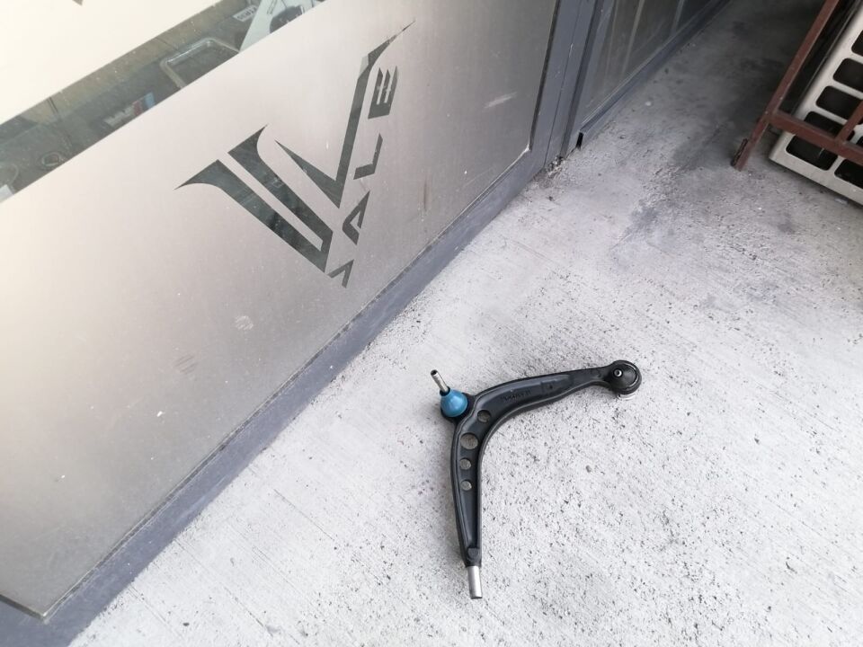 BMW 3 SERİSİ ÖN SALINCAK - R - E36 LEMFÖRDER