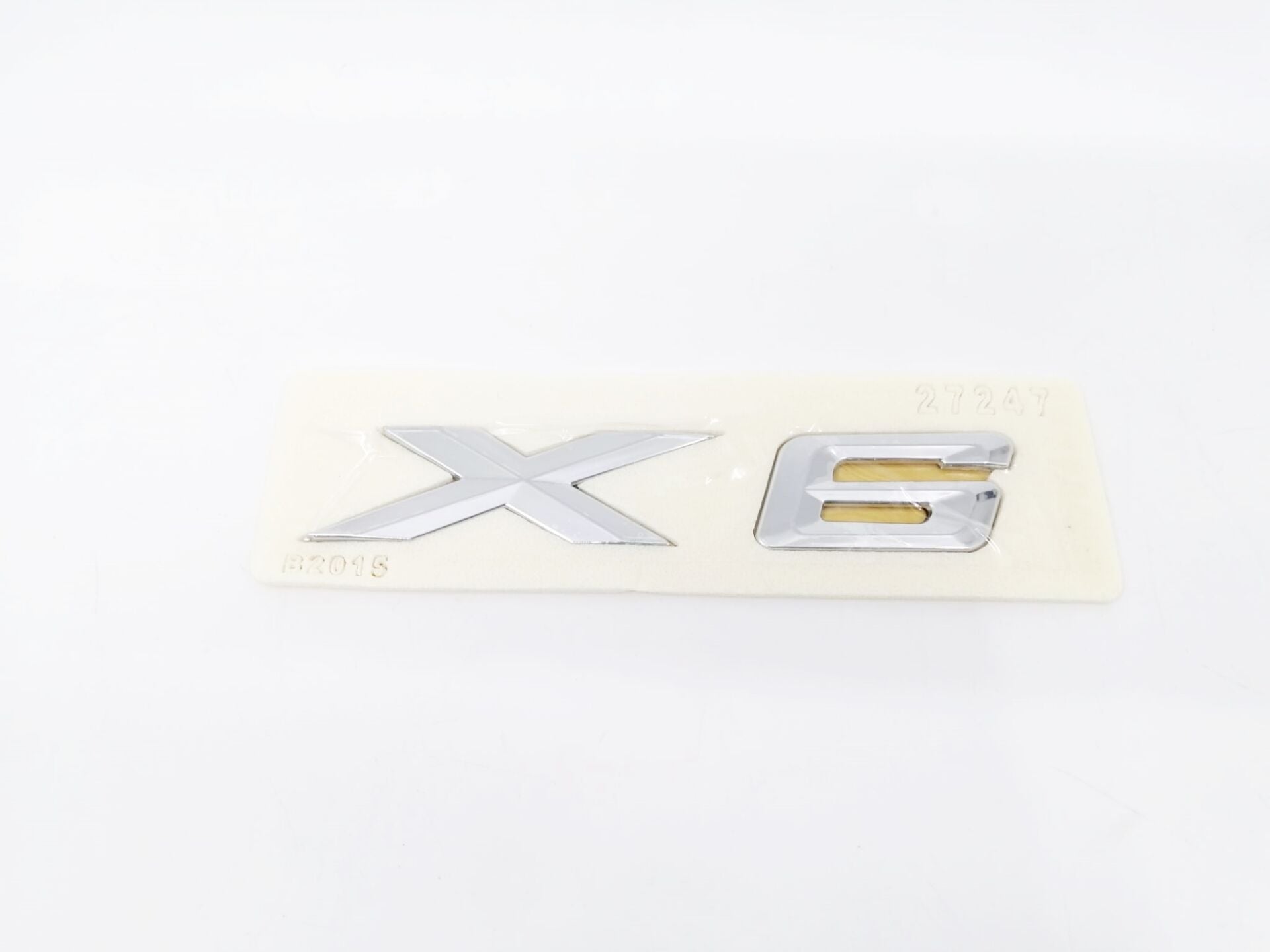 BMW X6 SERİSİ BAGAJ AMBLEM - X6 - YAZISI E71.E72 YAN SANAYİ