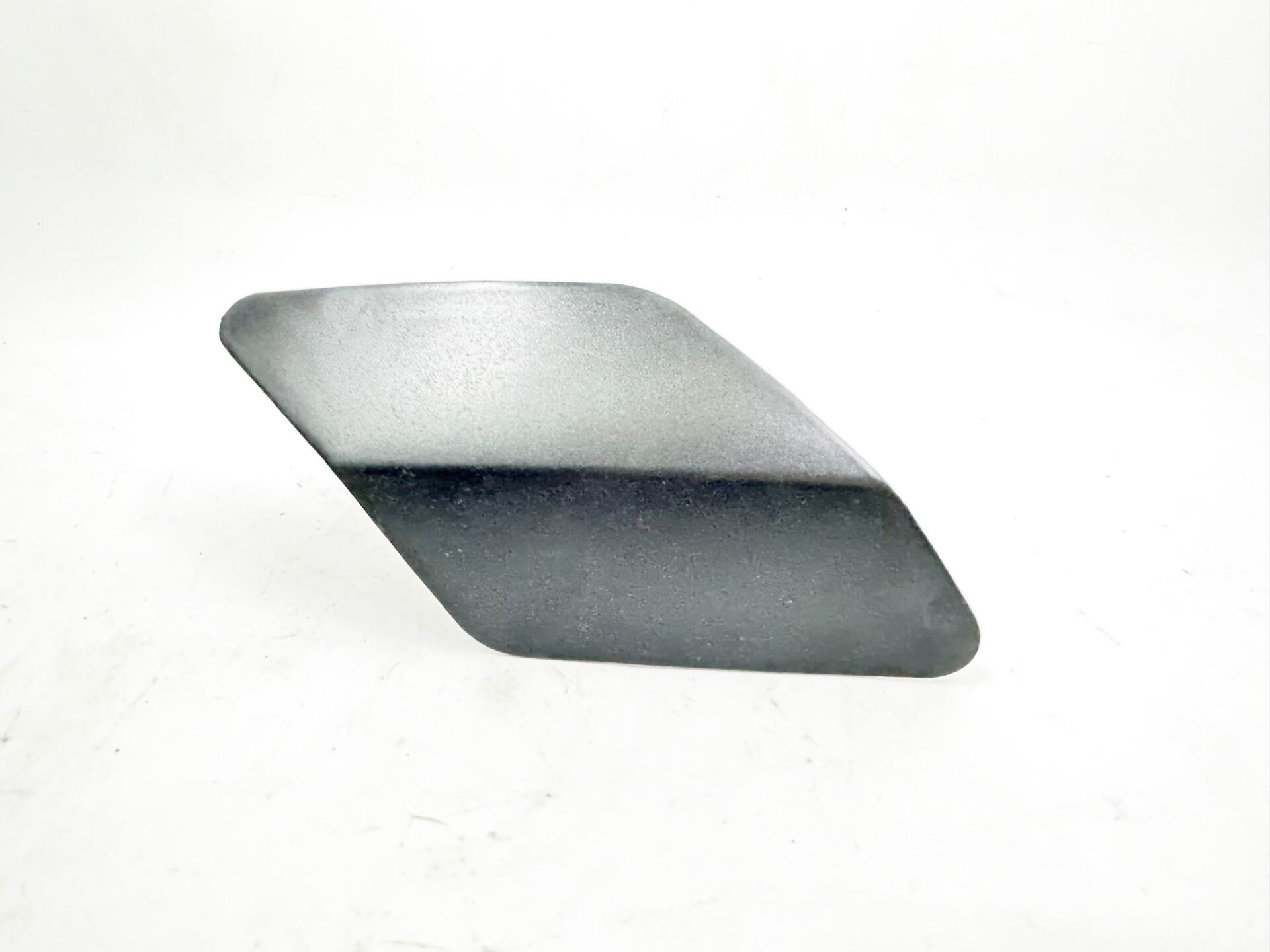 BMW X5-X6 SERİSİ FAR FİSKİYE KAPAĞI - R - F15.F16 YAN SANAYİ