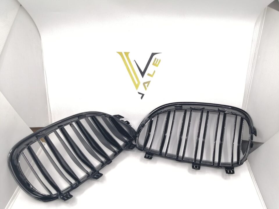 NMW 5 SERİSİ PANJUR TAKIMI PARLAK SİYAH ÇİFTLİ E60 YAN SANAYİ