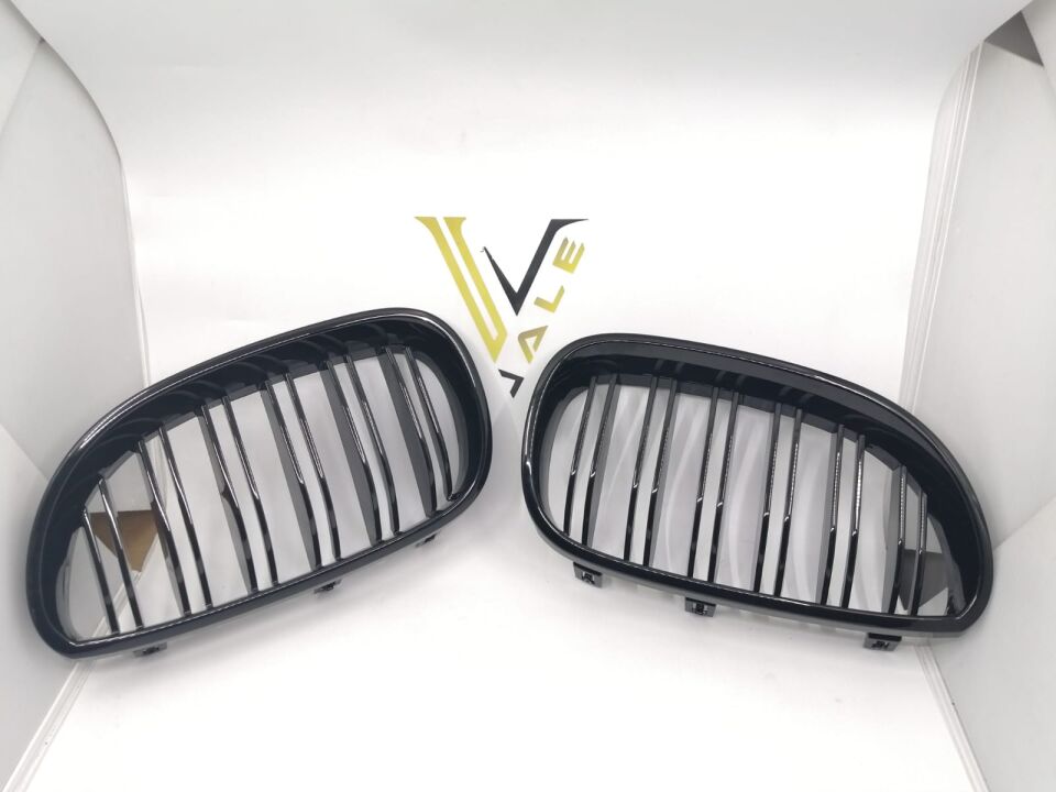 NMW 5 SERİSİ PANJUR TAKIMI PARLAK SİYAH ÇİFTLİ E60 YAN SANAYİ