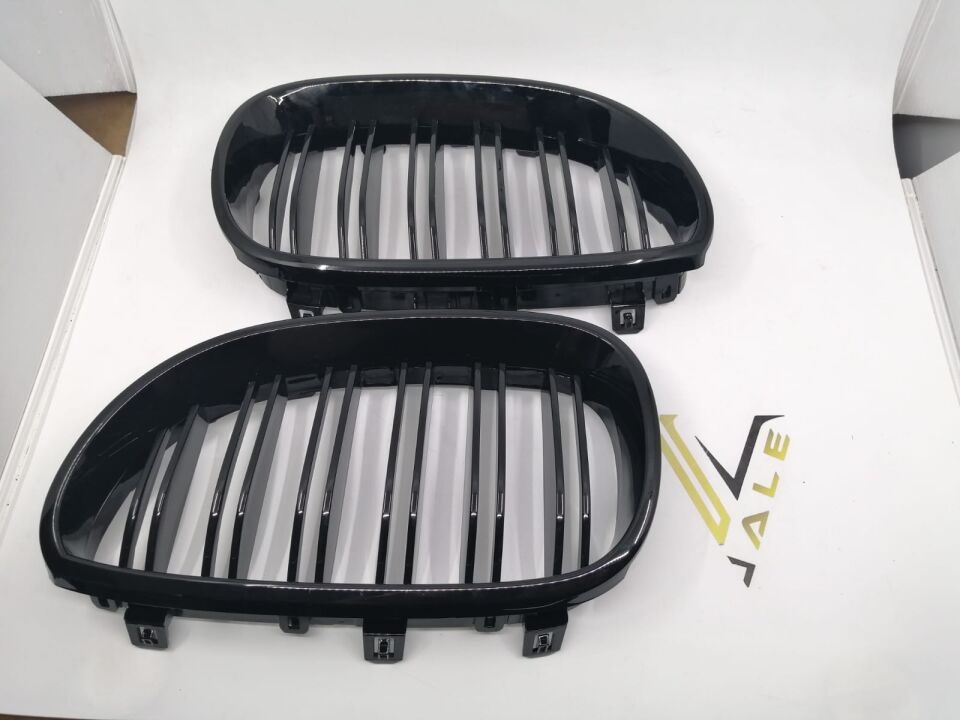 NMW 5 SERİSİ PANJUR TAKIMI PARLAK SİYAH ÇİFTLİ E60 YAN SANAYİ