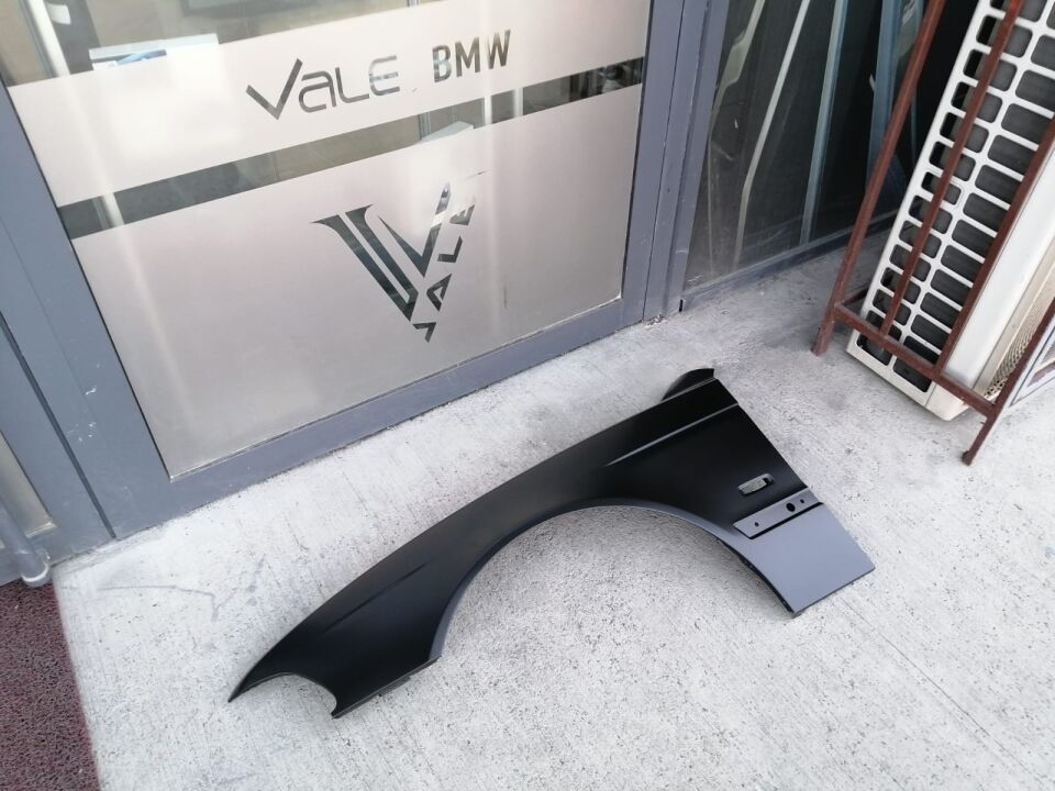 BMW 5 SERİSİ ÖN ÇAMURLUK - L - DELİKLİ - E39 YAN SANAYİ