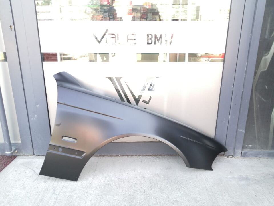 BMW 5 SERİSİ ÖN ÇAMURLUK - R - DELİKLİ - E39 YAN SANAYİ