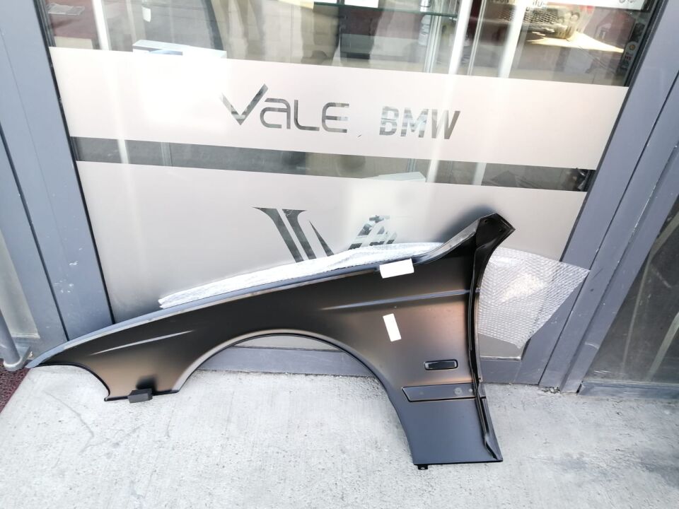 BMW 5 SERİSİ ÖN ÇAMURLUK - R - DELİKLİ - E39 YAN SANAYİ