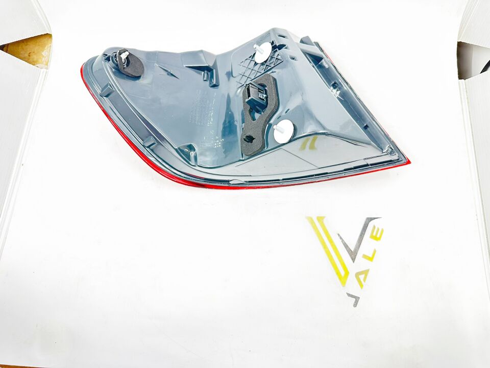 BMW 5 SERİSİ DIŞ STOP LAMBASI - R - F10 YAN SANAYİ