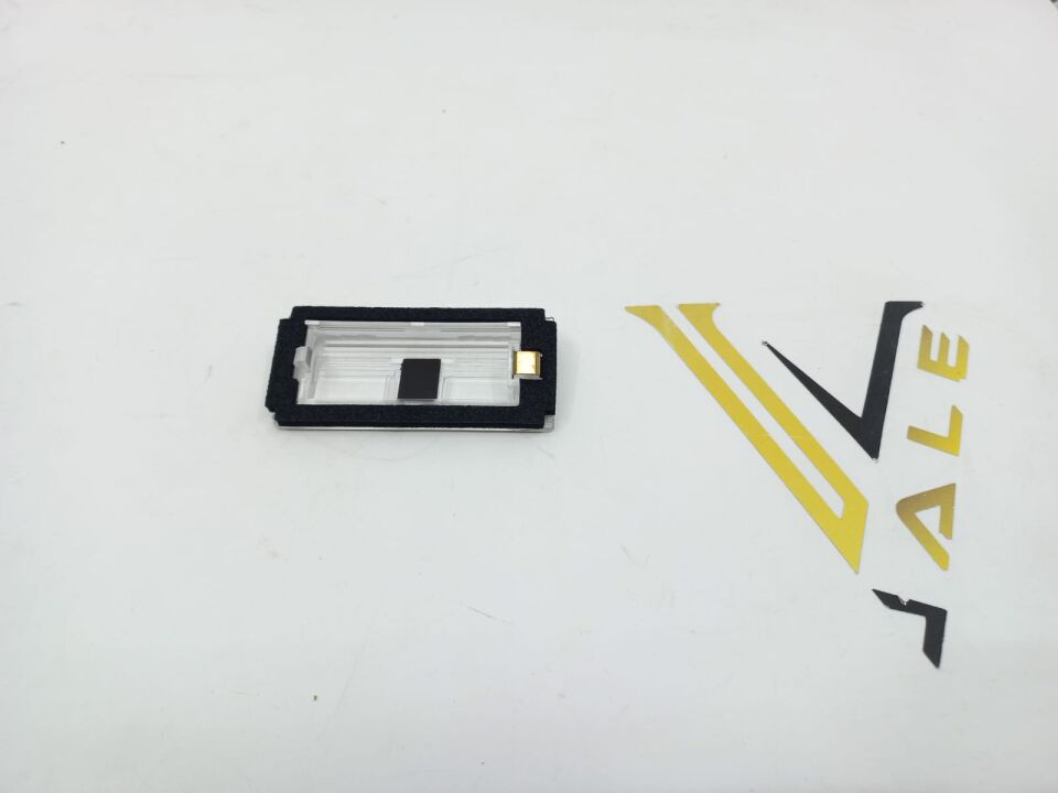 BMW 3 SERİSİ PLAKA LAMBA CAMI E46 ORJİNAL