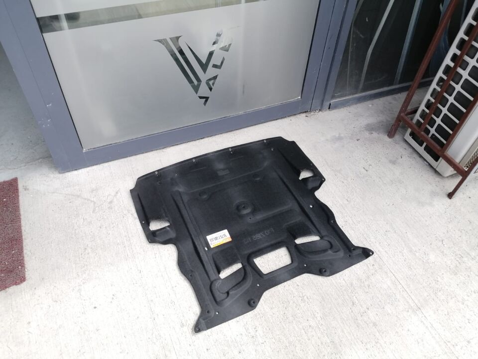 BMW 5 SERİSİ MOTOR ALT MUHAFAZA BAKALİTİ - KEÇE - F10 YAN SANAYİ