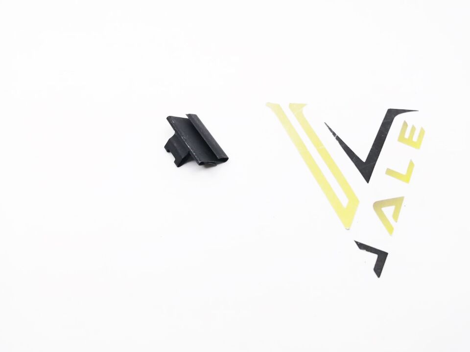 BMW 3 SERİSİ KAPI DÖŞEME ÜST SEĞMAN KARŞILIĞI E36 ORJ