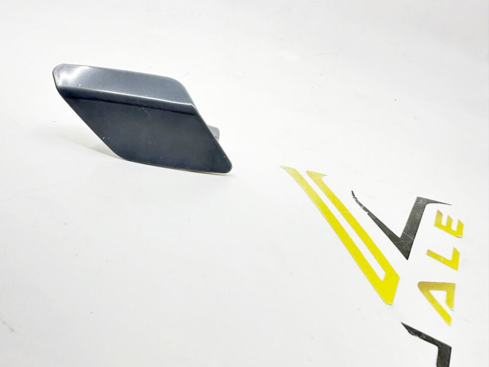 BMW 4 SERİSİ FAR YIKAMA KAPAĞI - R - F32.F33.F36 YAN SANAYİ