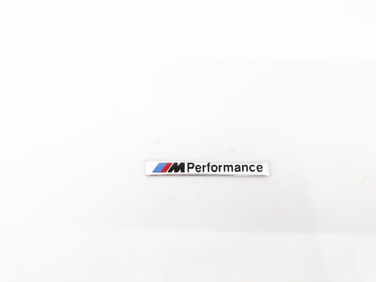 BMW 3-5 SERİSİ TORPİDO ÜSTÜ M PERFORMANCE YAZISI LOGO E36.E46.E60.E90.E39.F10.F20.F30. YAN SANAYİ