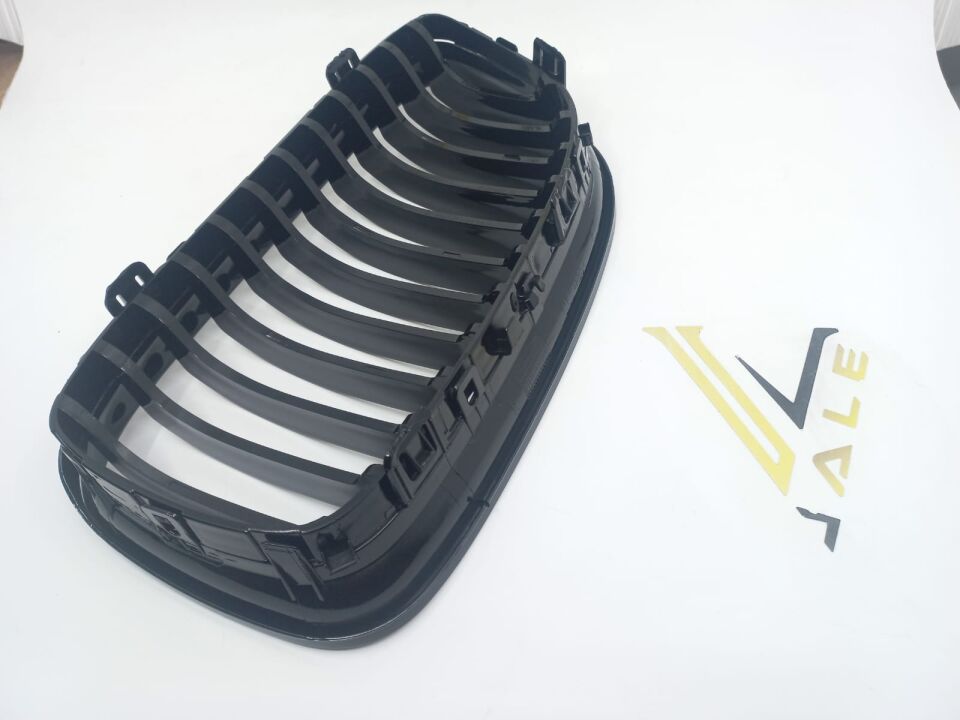 BMW 3 SERİSİ PANJUR - R -  PARLAK SİYAH - E90.LCI YAN SANAYİ