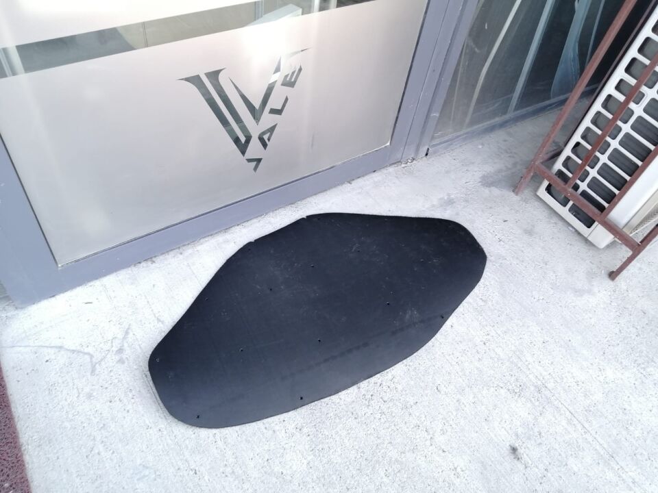 BMW 1-3 SERİSİ MOTOR KAPUT İZALASYON KEÇESİ F20.F30 YAN SANAYİ