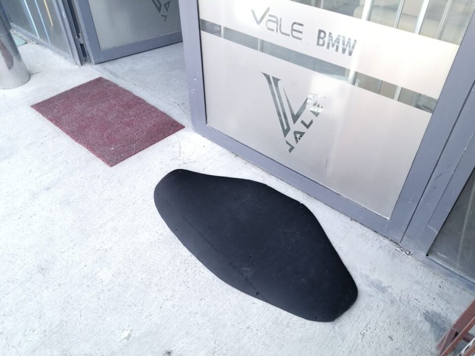 BMW 1-3 SERİSİ MOTOR KAPUT İZALASYON KEÇESİ F20.F30 YAN SANAYİ