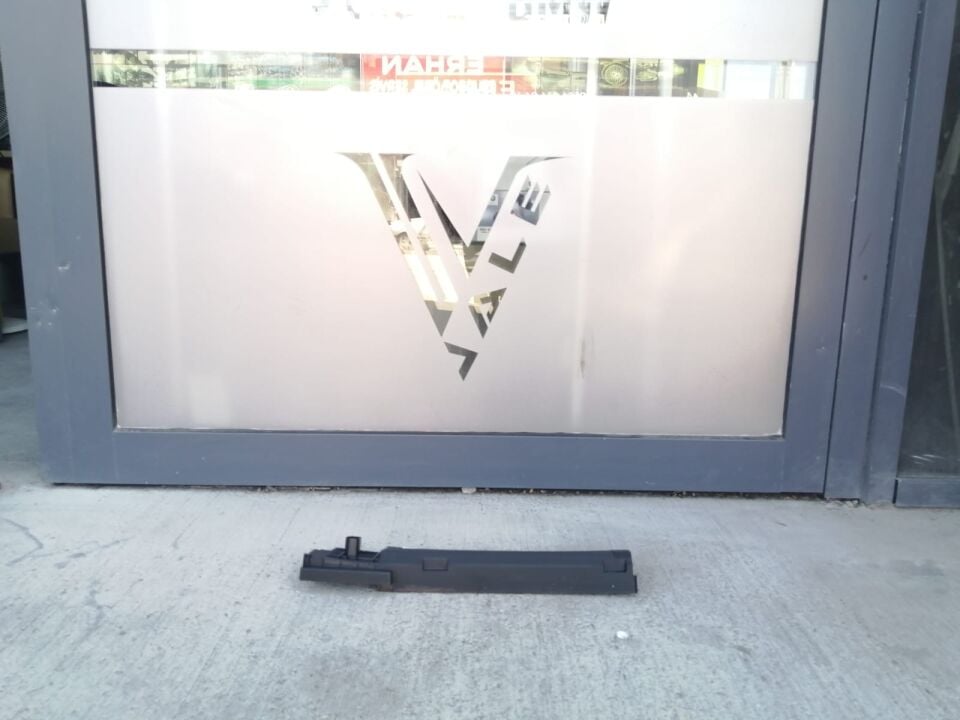 BMW 1-3 SERİSİ RADYATÖR YAN BAKALİTİ - R - F20.F30 YAN SANAYİ