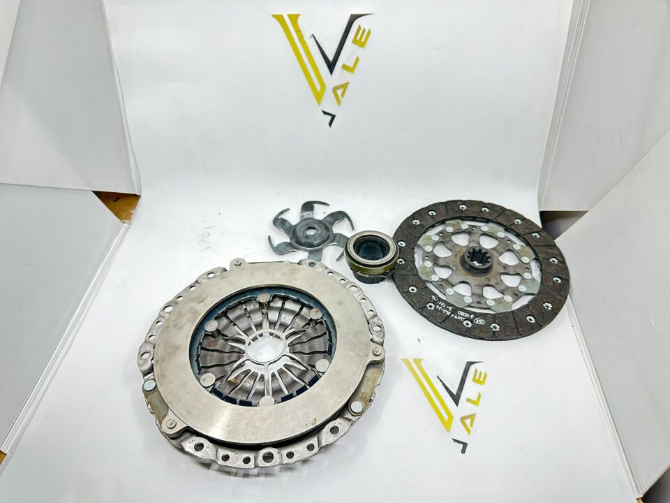 BMW 3-5 SERİSİ DEBRİYAJ SETİ E39.E46.520d.N42.M47 LUK