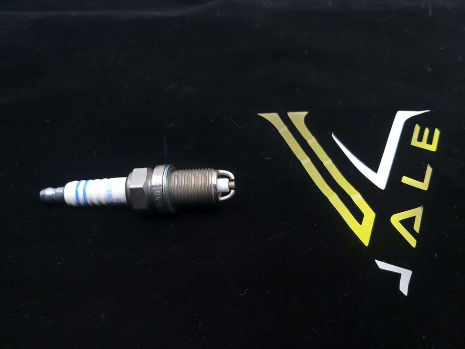 BMW 3 - 5 SERİSİ ATEŞLEME BUJİSİ 2288 E30.E36.E39.M42.M50.M52 BOSCH