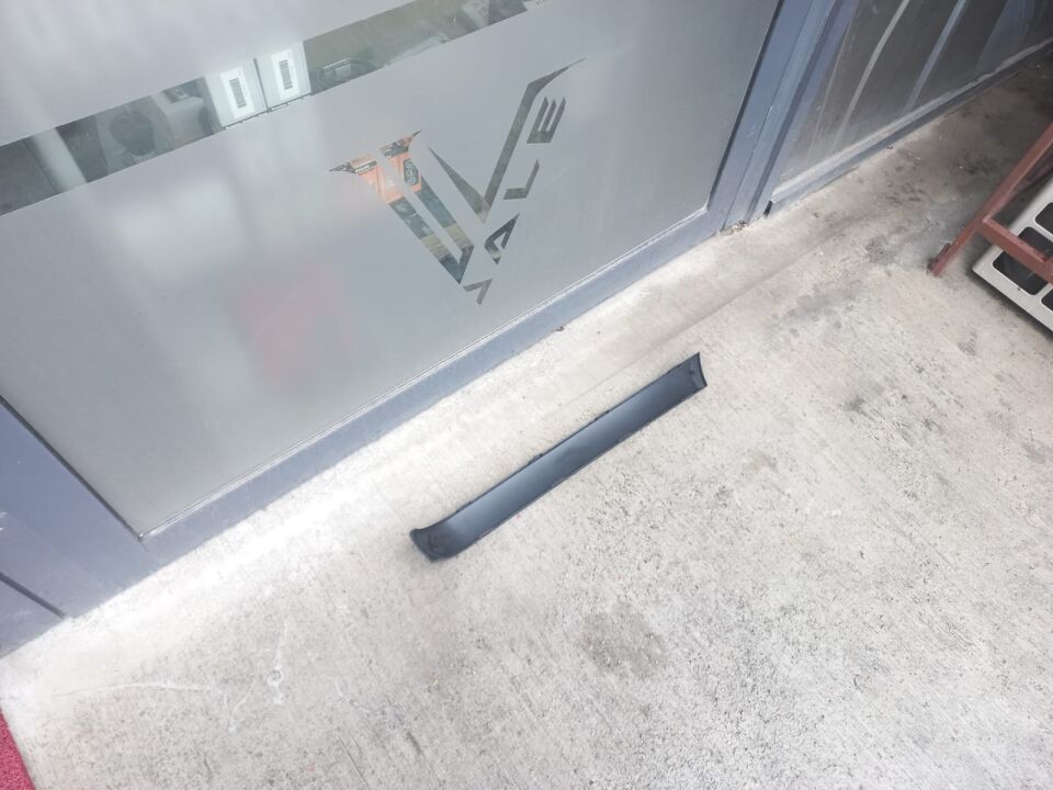 BMW 3 SERİSİ ARKA TAMPON KAPLAMASI - L - E30.M40 YAN SANAYİ