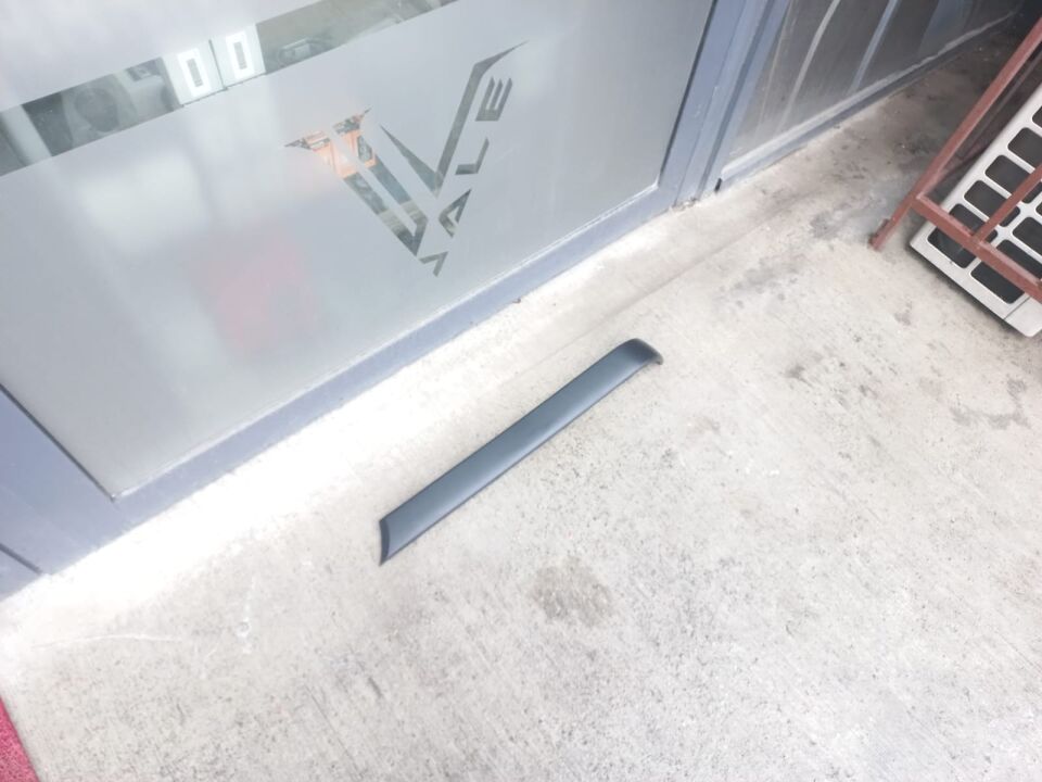 BMW 3 SERİSİ ARKA TAMPON KAPLAMASI - R - E30.M40 YAN SANAYİ