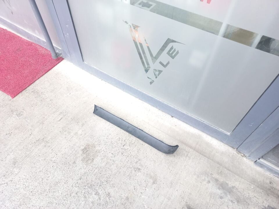 BMW 3 SERİSİ ARKA TAMPON KAPLAMASI - R - E30.M40 YAN SANAYİ