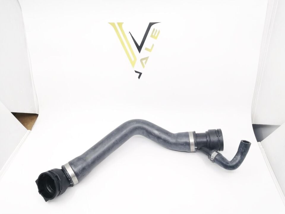 BMW 5 SERİSİ RADYATÖR ALT HORTUMU E60.520d YAN SANAYİ