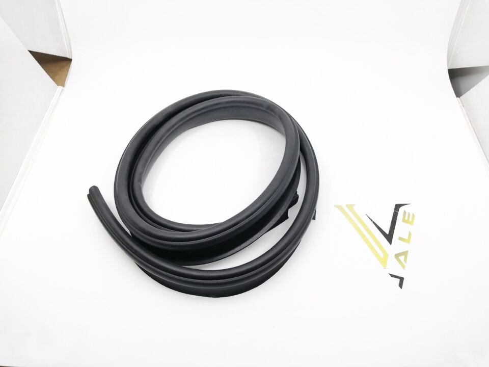 BMW 1 SERİSİ MOTOR KAPUT ÖN LASTİĞİ F30 YAN SANAYİ