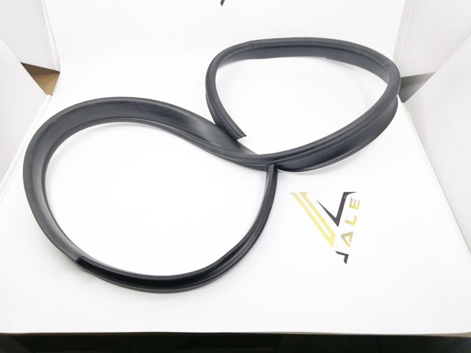 BMW 1 SERİSİ MOTOR KAPUT ÖN LASTİĞİ F30 YAN SANAYİ