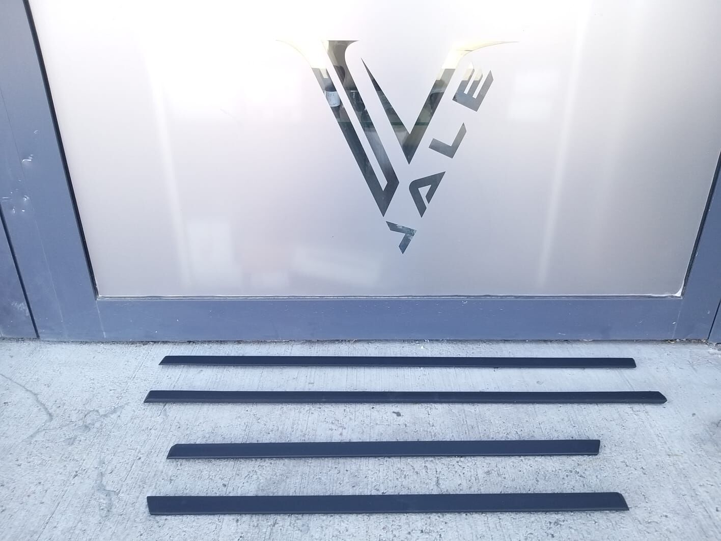 BMW 5 SERİSİ KAPI ÇITASI SET - KLİPSLİ - E34 YAN SANAYİ