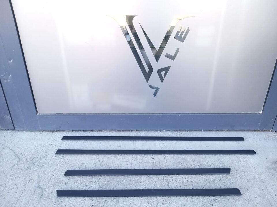 BMW 5 SERİSİ KAPI ÇITASI SET - KLİPSLİ - E34 YAN SANAYİ