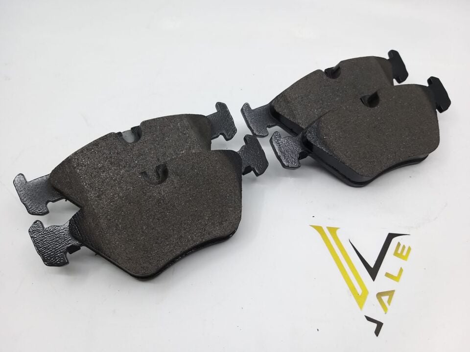 BMW 5 SERİSİ ÖN FREN BALATASI E39 TEXTAR