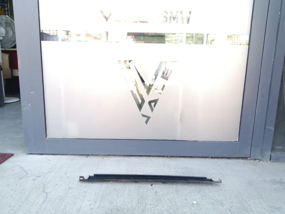 BMW 1-3 SERİSİ RADYATÖR ÜST BAKALİTİ F20.F30 YAN SANAYİ