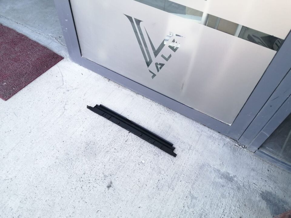 BMW 1-3 SERİSİ RADYATÖR ÜST BAKALİTİ F20.F30 YAN SANAYİ