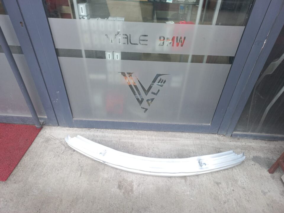 BMW 3 SERİSİ ÖN TAMPON İÇ DEMİRİ METAL E46 YAN SANAYİ